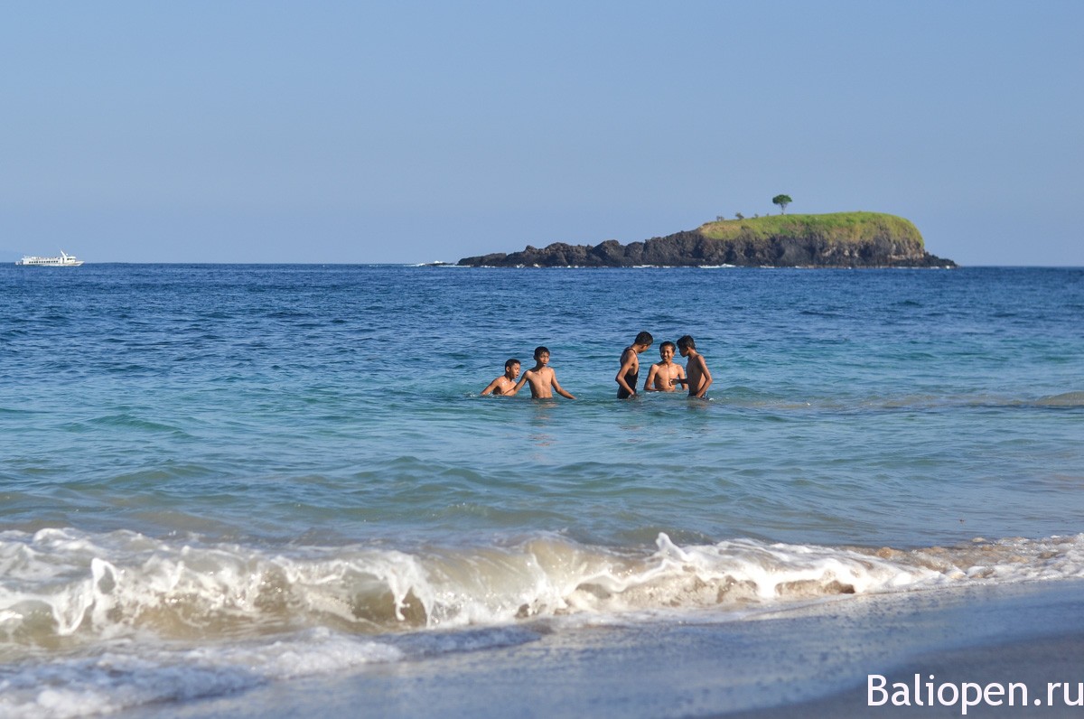 Красивый пляж на Бали - White sand beach