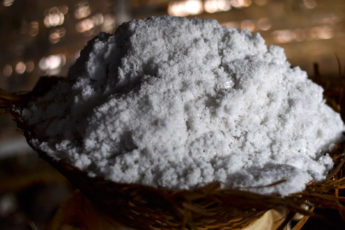 Как добывают соль на Бали