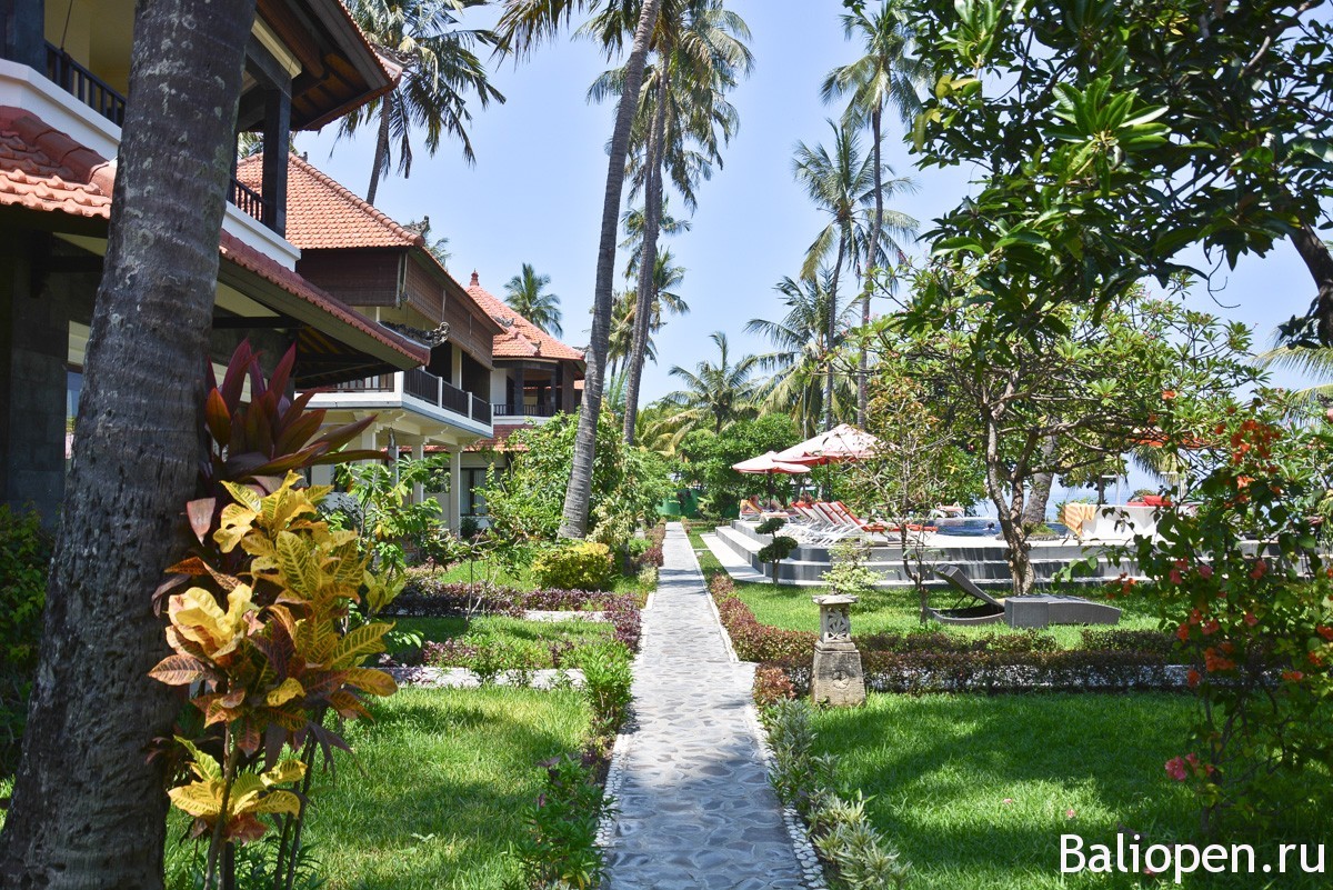 Bondalem Beach Club - хотите настоящий ретрит на Бали?