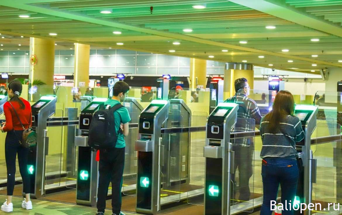 Автоматические ворота для электронной визы в Индонезию eVOA
